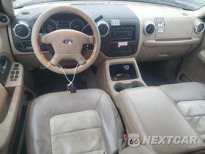 Zdjęcie 8 z 13 samochodu: 2006 FORD EXPEDITION EDDIE BAUER VIN:1FMPU175X6LA82655 - miniatura