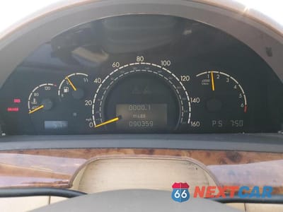 Zdjęcie 9 z 12 samochodu: 2001 MERCEDES-BENZ S 500 VIN:WDBNG75J11A146557 - miniatura