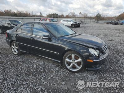Czwarte zdjęcie samochodu z boku: 2005 MERCEDES-BENZ C 230K SPORT SEDAN VIN:WDBRF40J75F578685 - miniatura