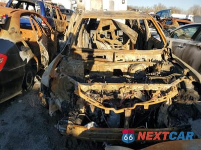 Piąte zdjęcie samochodu w środku: 2021 GMC ACADIA SLE VIN:1GKKNKLS9MZ179034 - miniatura