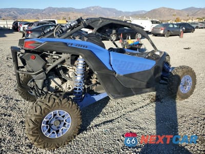 Czwarte zdjęcie samochodu z boku: 2021 CAN-AM MAVERICK X3 X RS TURBO RR VIN:3JBVXAV43MK000742 - miniatura