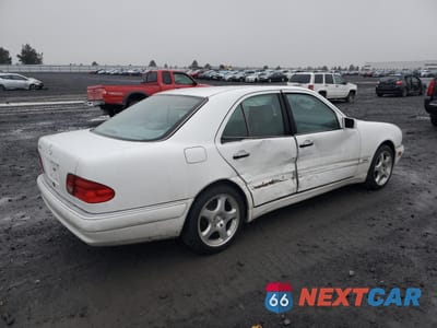 Trzecie zdjęcie samochodu z tyłu: 1999 MERCEDES-BENZ E 430 VIN:WDBJF70H7XA780180 - miniatura