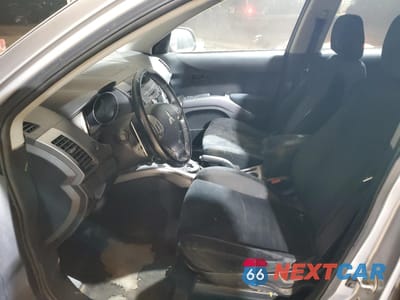 Zdjęcie 7 z 13 samochodu: 2007 MITSUBISHI OUTLANDER XLS VIN:JA4MS41X37U008444 - miniatura