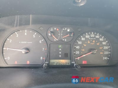 Zdjęcie 9 z 13 samochodu: 2003 HYUNDAI SONATA GL VIN:KMHWF25SX3A748134 - miniatura