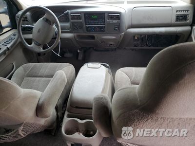 Zdjęcie 8 z 16 samochodu: 2000 FORD EXCURSION XLT VIN:1FMSU41F9YEE56225 - miniatura