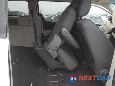 Zdjęcie 11 z 14 samochodu: 2008 DODGE GRAND CARAVAN SE VIN:1D8HN44H68B167122 - miniatura
