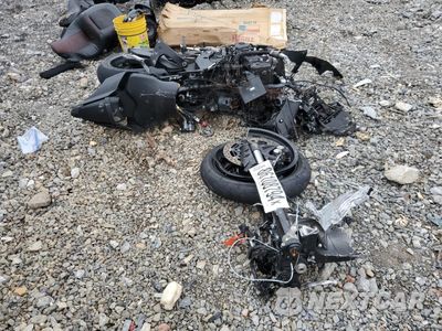 2024 YAMAHA YZFR1 JYARN66E2RA004861 - główne zdjęcie licytacji z USA - miniatura