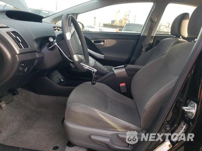 Zdjęcie 7 z 16 samochodu: 2013 TOYOTA PRIUS VIN:JTDKN3DU7D5684370 - miniatura