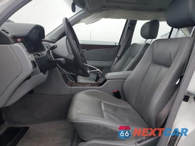 Zdjęcie 7 z 15 samochodu: 1999 MERCEDES-BENZ E 430 VIN:WDBJF70H7XA780180 - miniatura