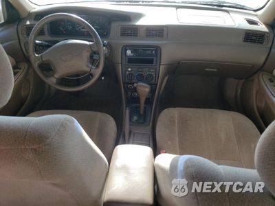 Zdjęcie 8 z 13 samochodu: 2001 TOYOTA CAMRY CE VIN:4T1BG22K01U098239 - miniatura