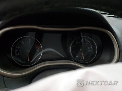 Zdjęcie 9 z 14 samochodu: 2016 JEEP CHEROKEE LIMITED VIN:1C4PJMDB2GW213358 - miniatura