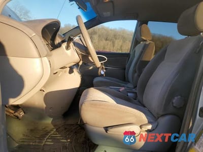 Zdjęcie 7 z 13 samochodu: 2006 TOYOTA SIENNA LE/XLE VIN:5TDZA23C86S564927 - miniatura
