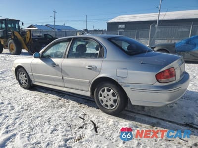 Drugie zdjęcie samochodu z przodu: 2003 HYUNDAI SONATA GL VIN:KMHWF25SX3A748134 - miniatura