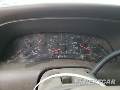 Zdjęcie 9 z 16 samochodu: 2000 FORD EXCURSION XLT VIN:1FMSU41F9YEE56225 - miniatura