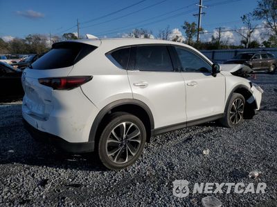 Trzecie zdjęcie samochodu z tyłu: 2022 MAZDA CX-5 PREMIUM PLUS VIN:JM3KFBEMXN0630850 - miniatura