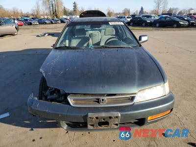 Piąte zdjęcie samochodu w środku: 1996 HONDA ACCORD LX VIN:1HGCD5636TA278854 - miniatura