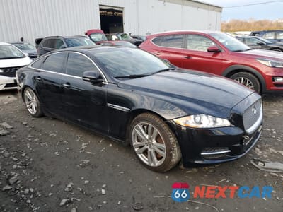 Czwarte zdjęcie samochodu z boku: 2011 JAGUAR XJ SUPERCHARGED VIN:SAJWA1GE3BMV03310 - miniatura