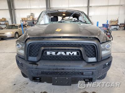 Piąte zdjęcie samochodu w środku: 2019 RAM 1500 CLASSIC SLT VIN:1C6RR7GG5KS671459 - miniatura