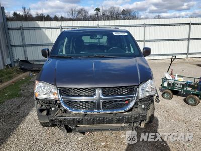 Piąte zdjęcie samochodu w środku: 2018 DODGE GRAND CARAVAN SXT VIN:2C4RDGCG8JR241633 - miniatura
