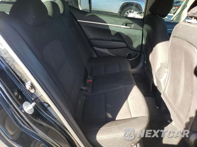 Zdjęcie 11 z 15 samochodu: 2019 HYUNDAI ELANTRA SE VIN:5NPD74LF3KH460795 - miniatura