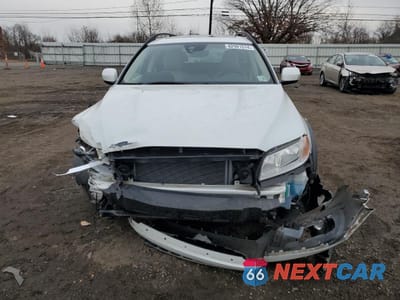 Piąte zdjęcie samochodu w środku: 2016 VOLVO XC70 T5 PREMIER VIN:YV4612NK3G1238410 - miniatura