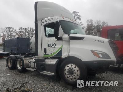 2021 FREIGHTLINER CASCADIA 116 3AKJHTDV8MSMR0242 - główne zdjęcie licytacji z USA - miniatura