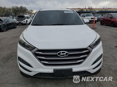 Piąte zdjęcie samochodu w środku: 2018 HYUNDAI TUCSON SEL VIN:KM8J33A47JU743727 - miniatura