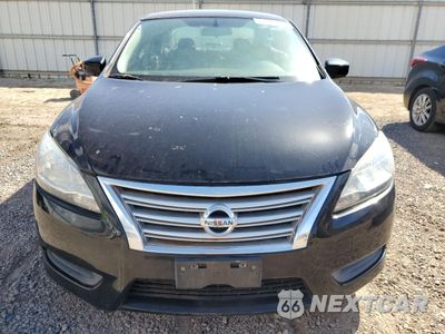 Piąte zdjęcie samochodu w środku: 2014 NISSAN SENTRA S VIN:3N1AB7AP7EY215930 - miniatura