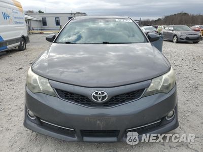 Piąte zdjęcie samochodu w środku: 2014 TOYOTA CAMRY SE VIN:4T1BK1FK5EU026106 - miniatura