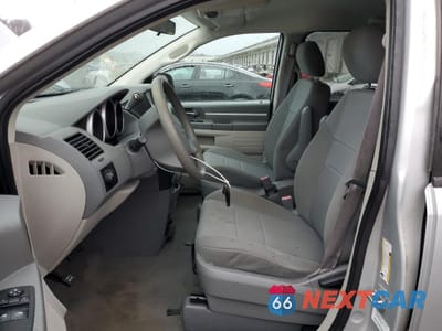 Zdjęcie 7 z 16 samochodu: 2010 DODGE GRAND CARAVAN SE VIN:2D4RN4DE6AR218430 - miniatura
