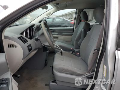 Zdjęcie 7 z 16 samochodu: 2010 DODGE GRAND CARAVAN SE VIN:2D4RN4DE6AR218430 - miniatura