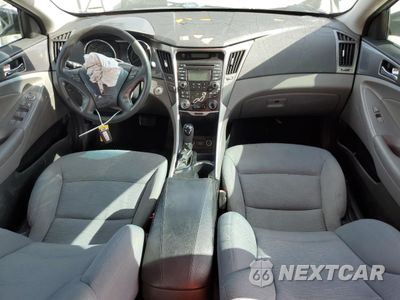 Zdjęcie 8 z 15 samochodu: 2013 HYUNDAI SONATA HYBRID VIN:KMHEC4A46DA078347 - miniatura