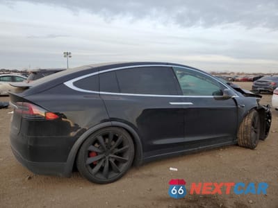 Trzecie zdjęcie samochodu z tyłu: 2020 TESLA MODEL X VIN:5YJXCAE4XLF237575 - miniatura