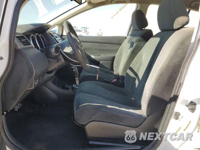 Zdjęcie 7 z 14 samochodu: 2010 NISSAN VERSA S VIN:3N1BC1CP4AL457478 - miniatura