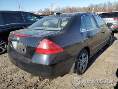 Trzecie zdjęcie samochodu z tyłu: 2006 HONDA ACCORD EX VIN:1HGCM56806A149945 - miniatura