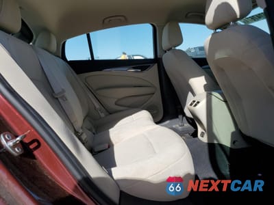 Zdjęcie 10 z 14 samochodu: 2018 BUICK REGAL PREFERRED VIN:W04GL6SX7J1160952 - miniatura