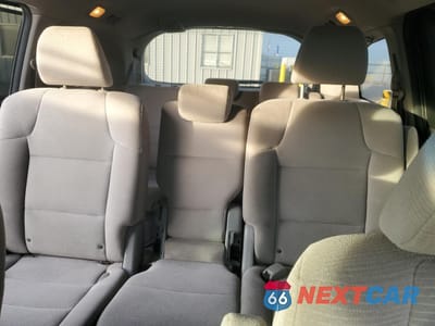 Zdjęcie 10 z 15 samochodu: 2011 HONDA ODYSSEY EX VIN:5FNRL5H47BB089315 - miniatura