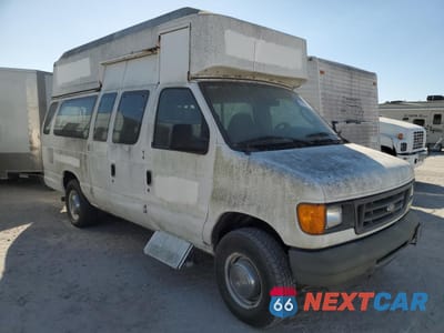 Czwarte zdjęcie samochodu z boku: 2006 FORD ECONOLINE E350 SUPER DUTY VAN VIN:1FTSS34L16DB41931 - miniatura