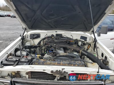 Zdjęcie 11 z 12 samochodu: 1987 TOYOTA LAND CRUISER FJ60 VIN:JT3FJ60G8H1138922 - miniatura