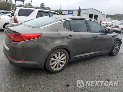 Trzecie zdjęcie samochodu z tyłu: 2013 KIA OPTIMA LX VIN:5XXGM4A70DG116261 - miniatura