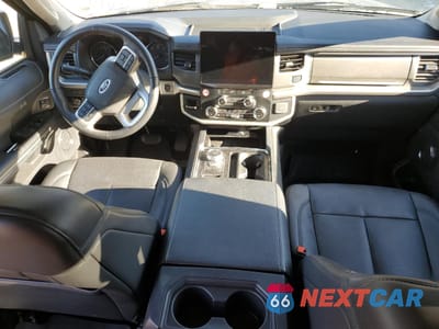 Zdjęcie 8 z 13 samochodu: 2024 FORD EXPEDITION XLT VIN:1FMJU1H82REA17970 - miniatura