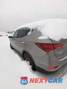 Trzecie zdjęcie samochodu z tyłu: 2017 HYUNDAI SANTA FE SPORT VIN:5XYZU3LB9HG451508 - miniatura