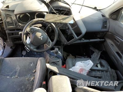 Zdjęcie 8 z 14 samochodu: 2015 MITSUBISHI OUTLANDER SPORT ES VIN:4A4AP3AW5FE062101 - miniatura