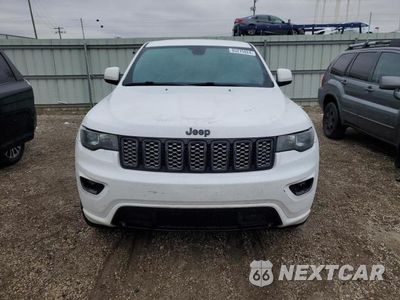 Piąte zdjęcie samochodu w środku: 2017 JEEP GRAND CHEROKEE LAREDO VIN:1C4RJFAG3HC961981 - miniatura