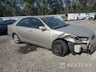 Czwarte zdjęcie samochodu z boku: 2004 TOYOTA CAMRY LE VIN:4T1BE32KX4U850013 - miniatura