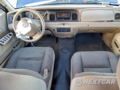 Zdjęcie 8 z 12 samochodu: 2009 FORD CROWN VICTORIA POLICE INTERCEPTOR VIN:2FAHP71V09X123321 - miniatura