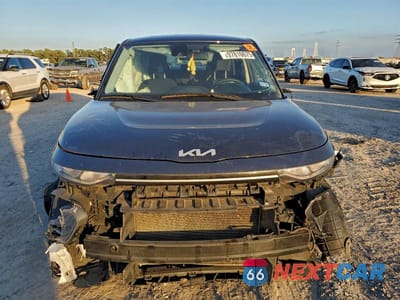Piąte zdjęcie samochodu w środku: 2022 KIA SOUL LX VIN:KNDJ23AU6N7821085 - miniatura