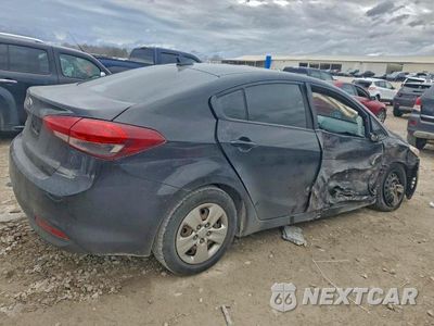 Trzecie zdjęcie samochodu z tyłu: 2018 KIA FORTE LX VIN:3KPFL4A70JE255339 - miniatura