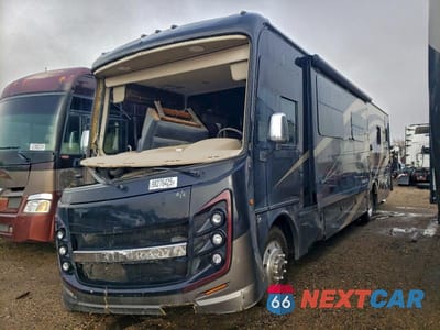 Drugie zdjęcie samochodu z przodu: 2019 FORD F53 MOTORHOME - RV VIN:1F66F5DY4K0A15676 - miniatura