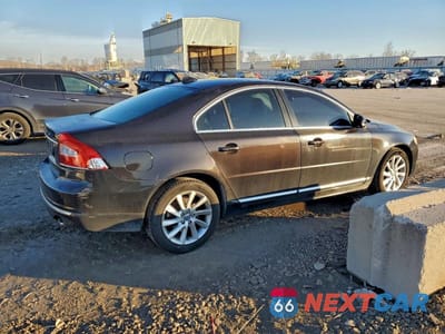 Trzecie zdjęcie samochodu z tyłu: 2014 VOLVO S80 3.2 VIN:YV1952AS2E1180386 - miniatura